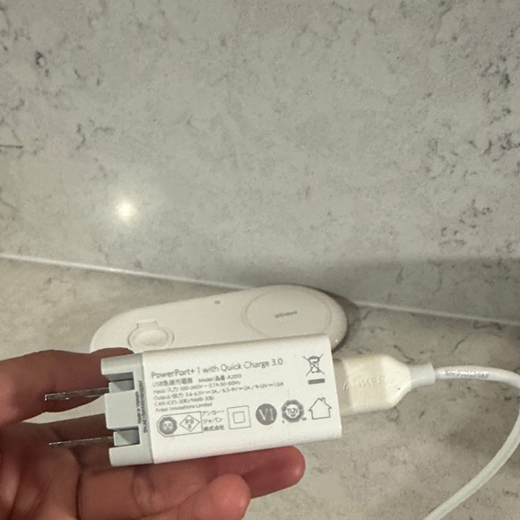 3/$30! 🛍️ Anker White Dual Magnetic Wireless Charging Pad with Cable - Picture 5 of 5